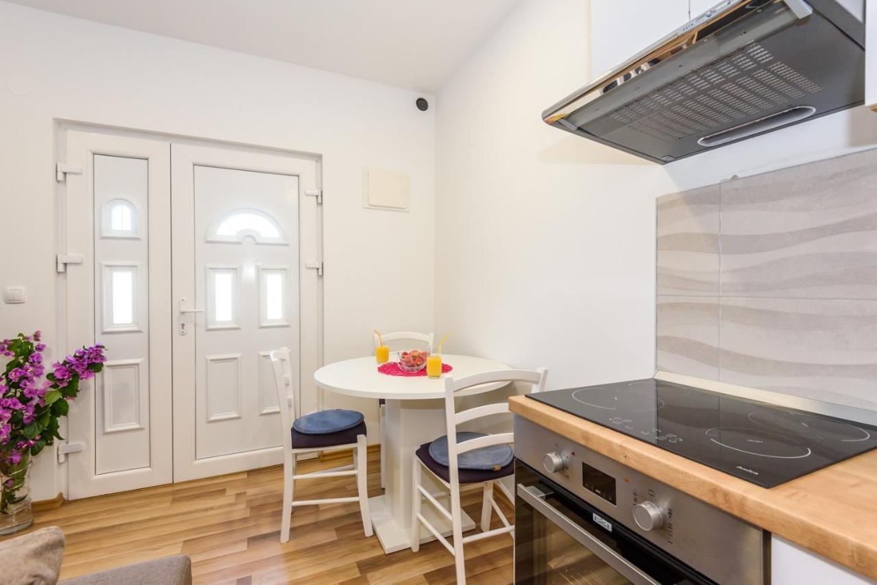Apartment Dego Near Ploce, Riverfront, Parking Rogotin Extérieur photo